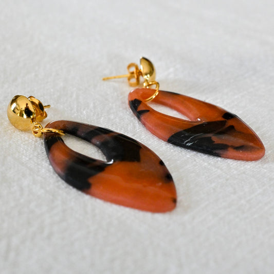 Boucles d’oreilles "Larme de Séquoia" – Élégance naturelle et force intérieure