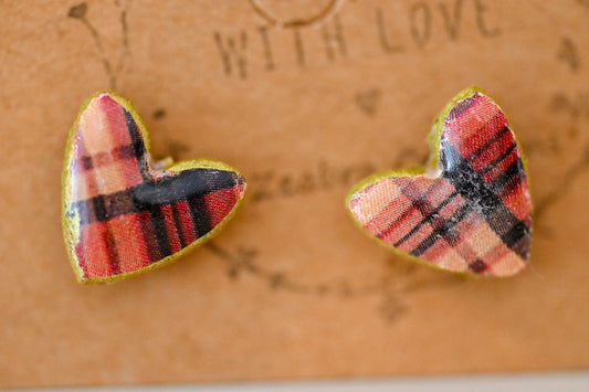 Cœur d’Écosse – Puces d’oreilles tartan doré