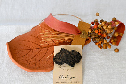 Barrette “Solstice d’Ambre” – Élégance Naturelle et Mystique